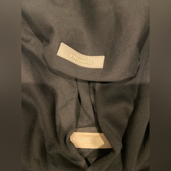 Essentials hoodie - Picture 2 of 4